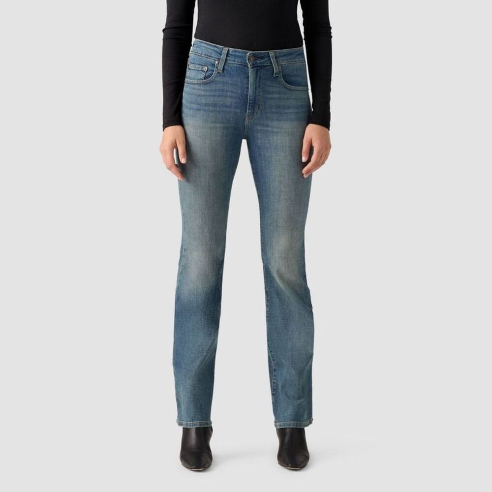 Levi's Women's 725 High-Rise Bootcut Jeans - Tore It Up 26
